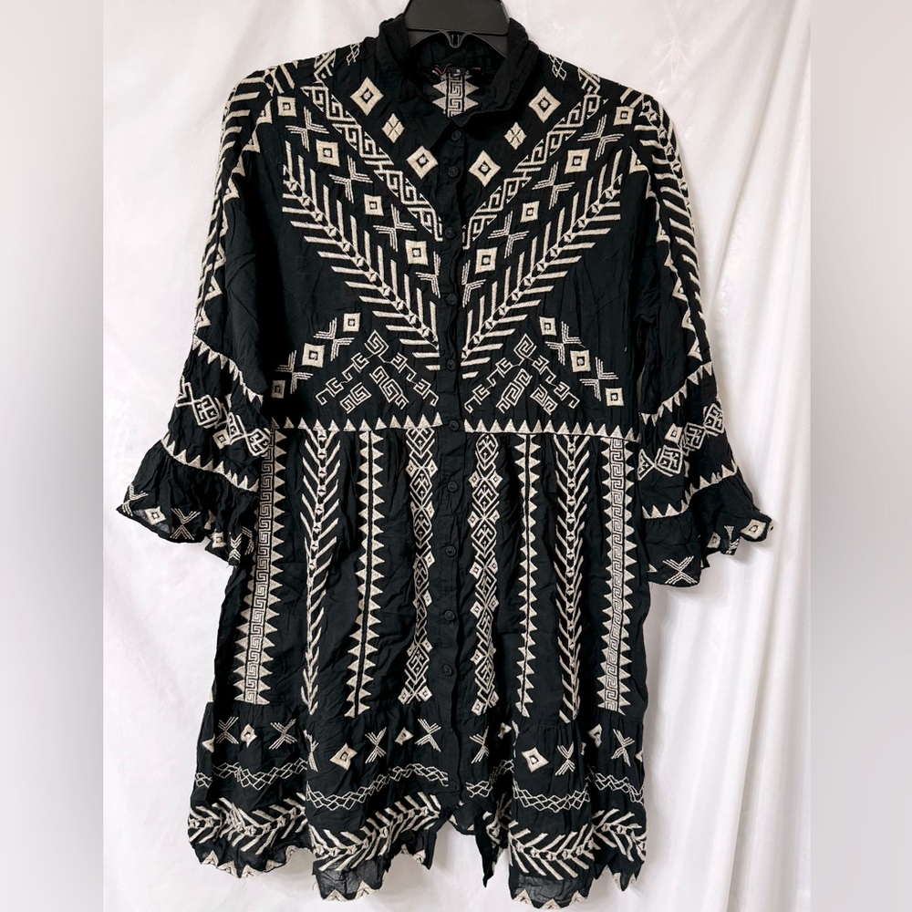 Johnny Was-“Charis” Easy Tiered Dress.  Black with cream embroidery.  Size: XL